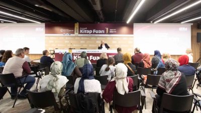 Uluslararası 16. Kocaeli Kitap Fuarı kapsamında düzenlenen söyleşiler, farklı ve