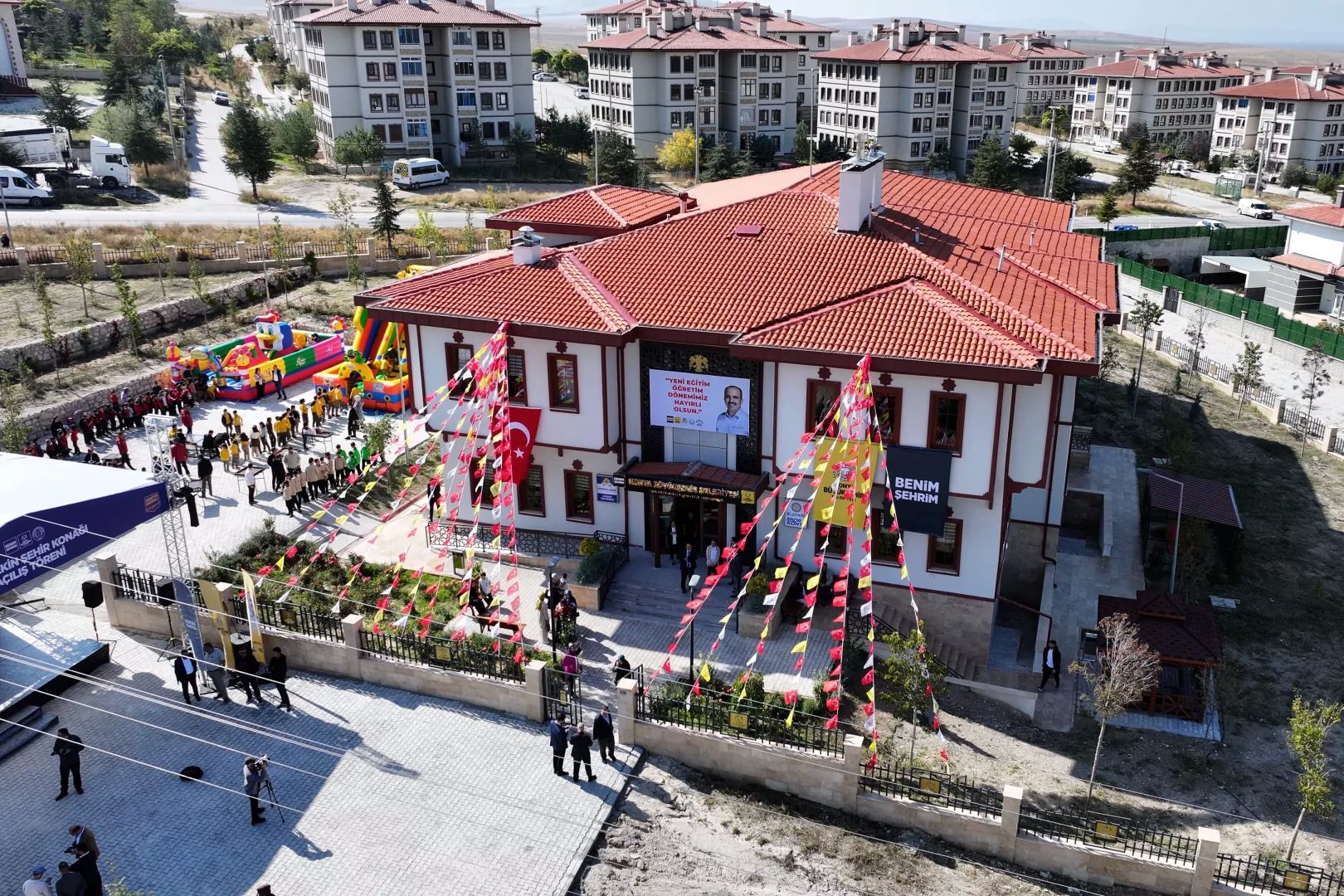 Konya Büyükşehir Belediye Başkanı Uğur İbrahim Altay, Büyükşehir Belediyesi tarafından