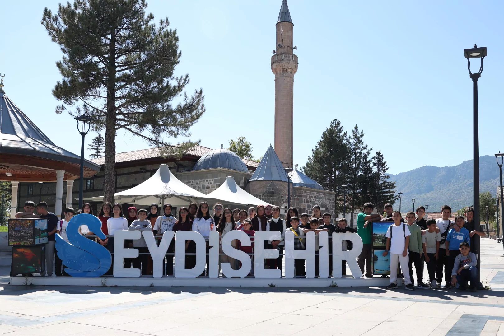 Konya Büyükşehir Belediyesi, şehirde faaliyet gösteren sivil toplum kuruluşlarına yönelik