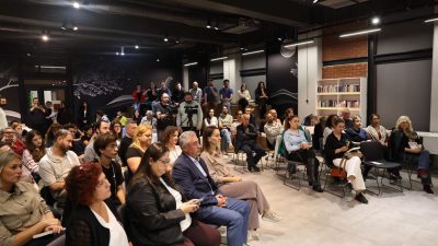 Bursa Nilüfer Belediyesi’nin düzenlediği Koza Buluşmaları’na konuk olan Alper Canıgüz,