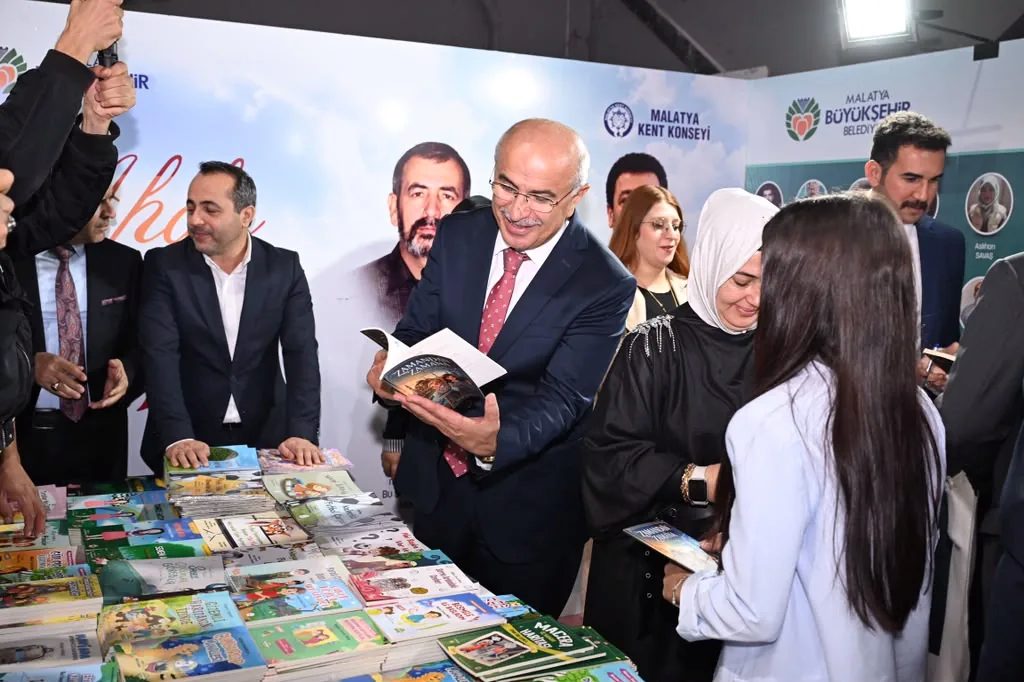 Malatya Valiliği ve Büyükşehir Belediyesi iş birliğiyle düzenlenen 12. Malatya