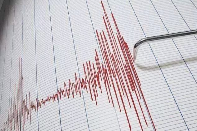 AFAD'dan yapılan açıklamaya göre Marmara Denizi'nde Yalova merkezli 3,5 büyüklüğünde