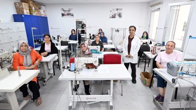 Mersin Büyükşehir Belediyesi, sosyal belediyecilik anlayışıyla vatandaşların mesleki gelişimlerine katkı