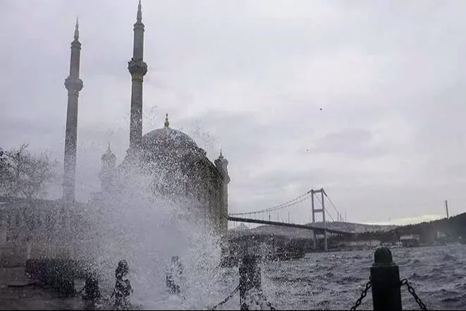 Meteoroloji Genel Müdürlüğü, yurdun kuzey ve batı kesimleri için sağanak