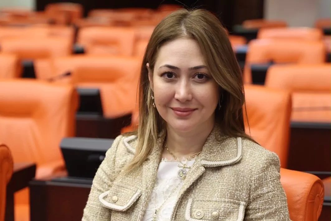 MHP Kahramanmaraş Milletvekili Zuhal Karakoç, geçirdiği trafik kazasının ardından hava