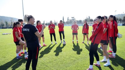 2027 FIFA Kadınlar Dünya Kupası Avrupa Elemeleri play-off 1. turunda