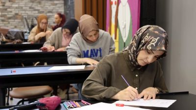 Kocaeli Büyükşehir Belediyesi İstihdam Akademileri bünyesinde faaliyet gösteren Moda Akademisi,