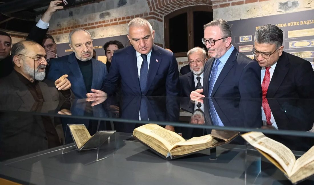 Kültür ve Turizm Bakanı Mehmet Nuri Ersoy, dünyaca tanınan hattat