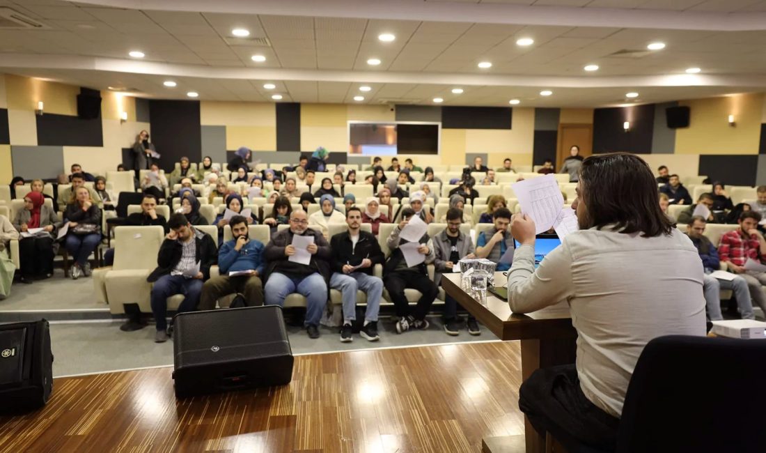 Sakarya Büyükşehir Belediyesi tarafından düzenlenen Büyükşehir Akademi’de yeni dönem heyecanı