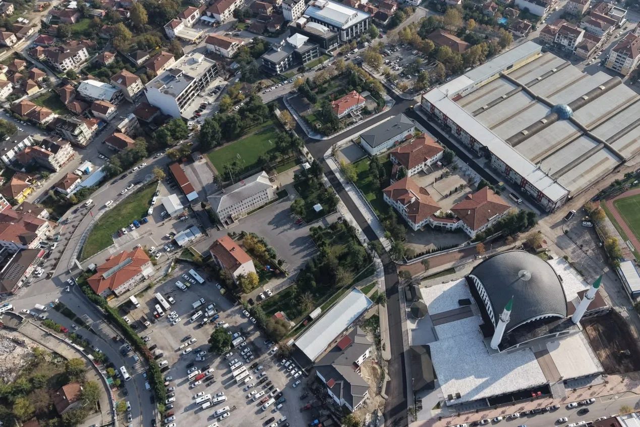 Sakarya Büyükşehir Belediyesi, şehir genelinde ulaşım konforunu artırmak ve altyapıyı