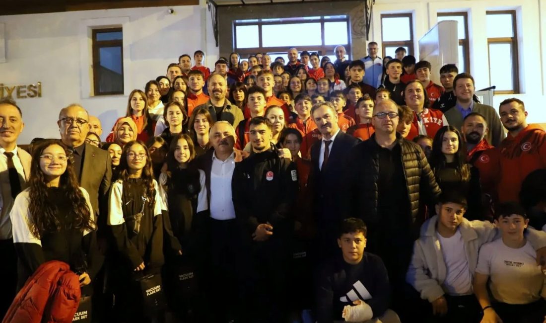 Çankırı Belediye Başkanı İsmail Hakkı Esen, 29 Ekim Cumhuriyet Bayramı