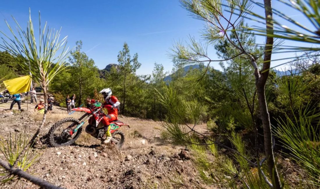 Dünyanın en iyi enduro motosiklet sporcularının yer aldığı Sea to