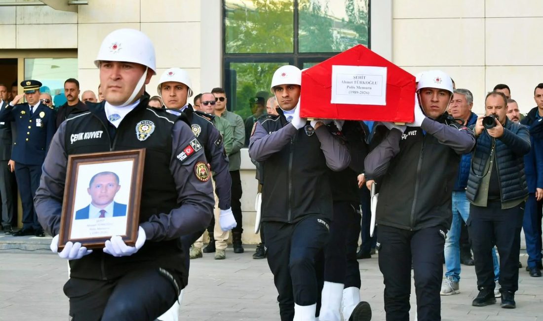 Ankara’nın Pursaklar ilçesinde görevi sırasında silahlı saldırıya uğrayarak şehit olan