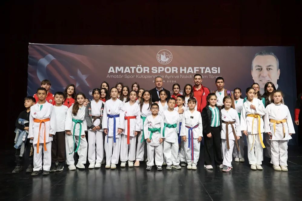 Sivas Belediyesi, Amatör Spor Haftası etkinlikleri kapsamında şehirde faaliyet gösteren