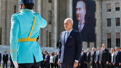 TBMM'de 28. Dönem 5. Yasama Yılı açılışı dolayısıyla Atatürk Anıtı