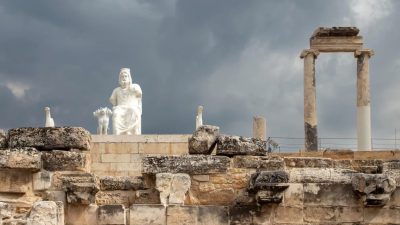 Tofaş, 2005 yılından bu yana Hierapolis Antik Kenti’nde yürütülen kazı
