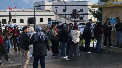 Trabzon Büyükşehir Belediyesi, yeni akademik dönemde de üniversite öğrencilerini yalnız