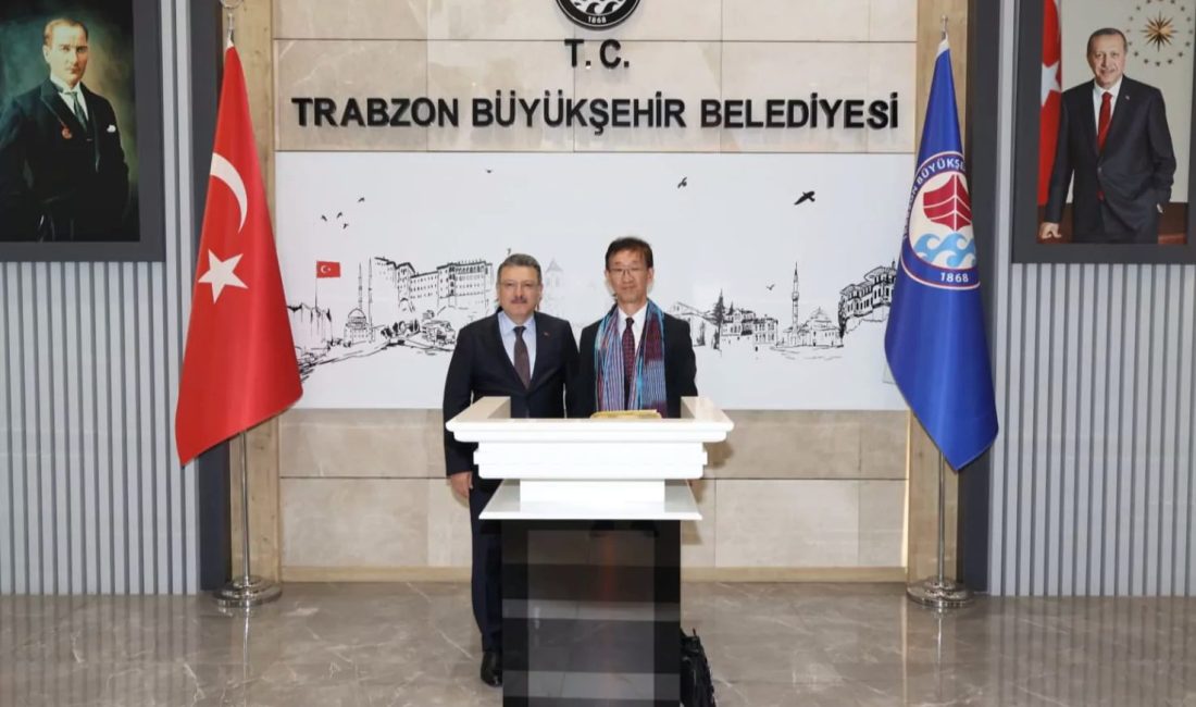 Japonya’nın Ankara Büyükelçisi Tamura Masami, Trabzon Büyükşehir Belediye Başkanı Ahmet