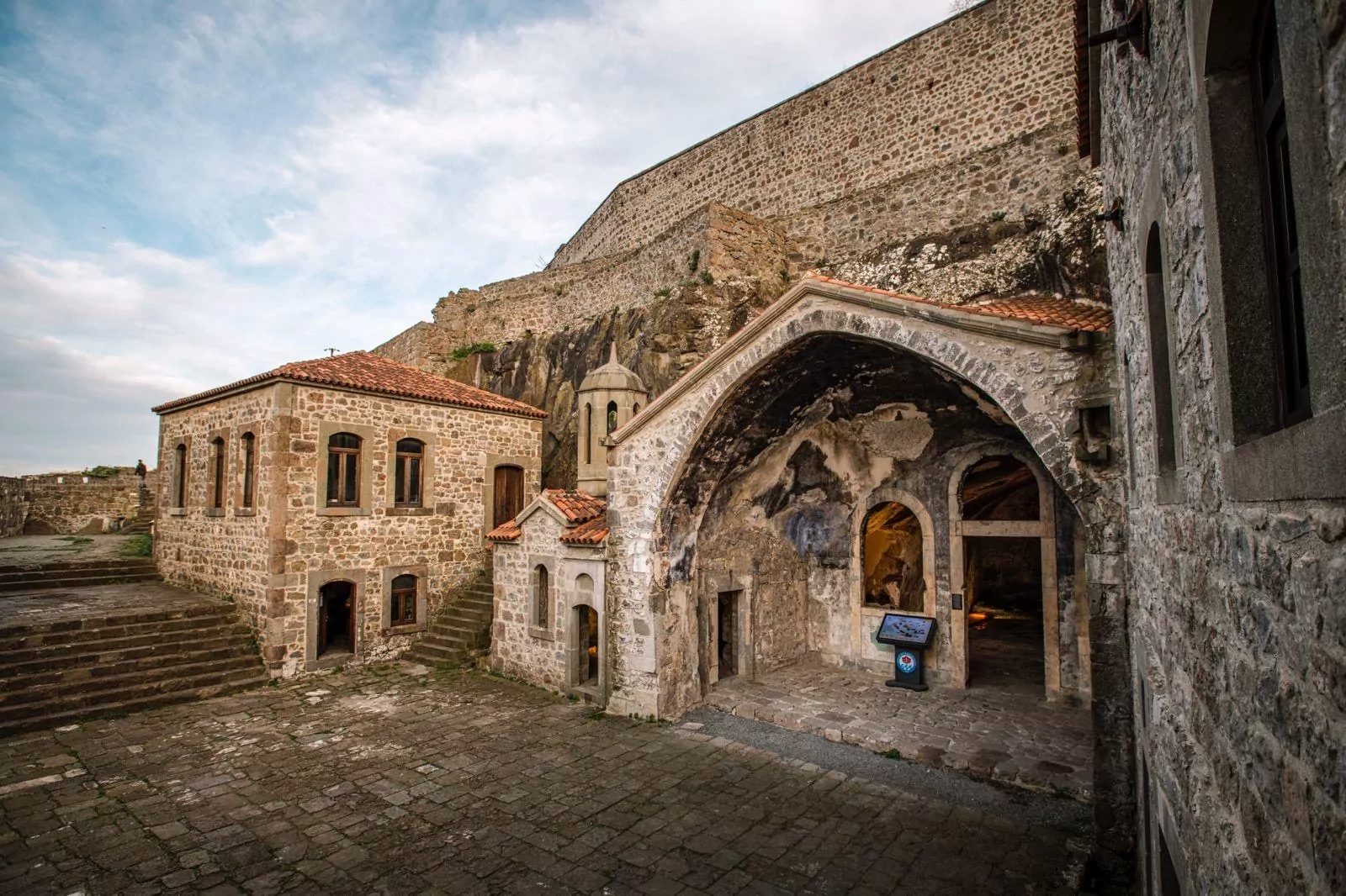 Trabzon Büyükşehir Belediyesi, kış sezonunun başlamasıyla birlikte Atatürk Köşkü, Çal