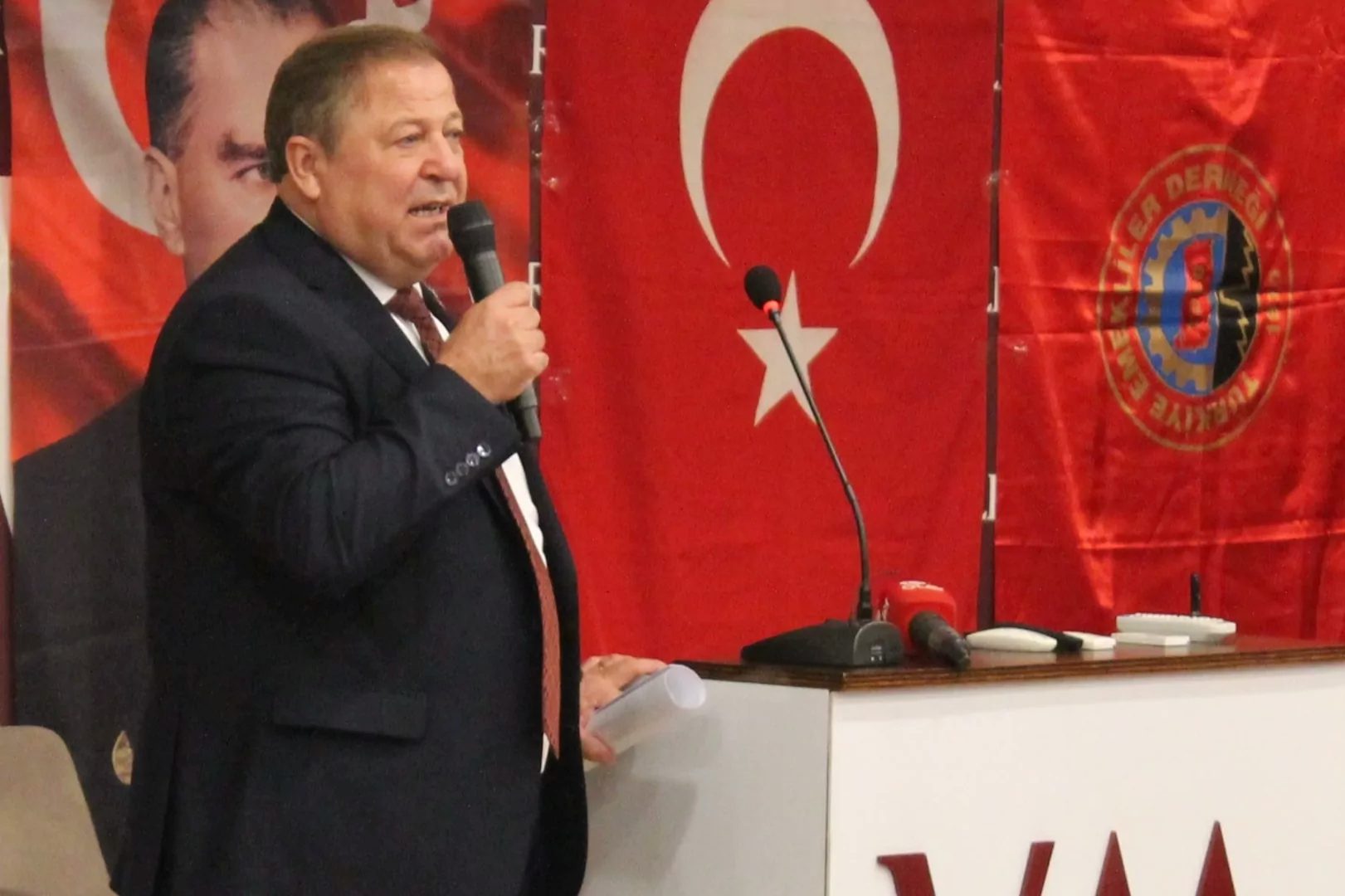 Genel Kurulda güven tazeleyen TÜED Uludağ Şubesi Başkanı Kenan Pars,