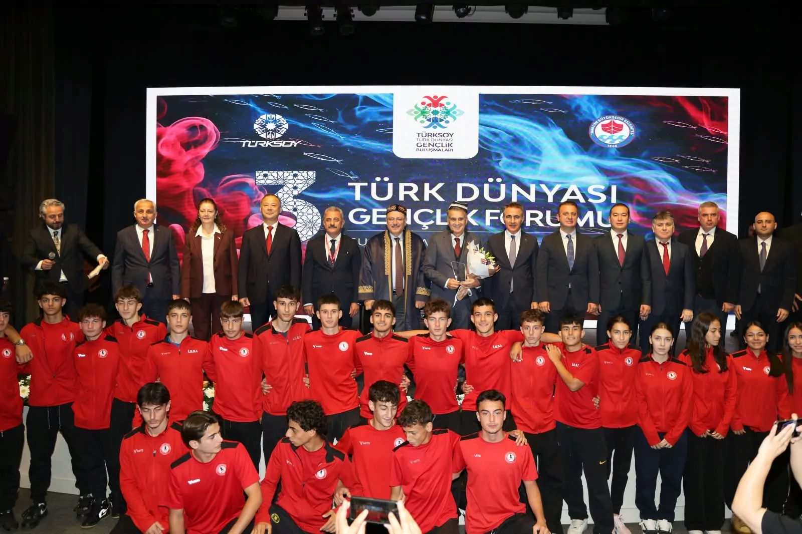 Trabzon Büyükşehir Belediyesi ile TÜRKSOY iş birliğiyle düzenlenen ve 22