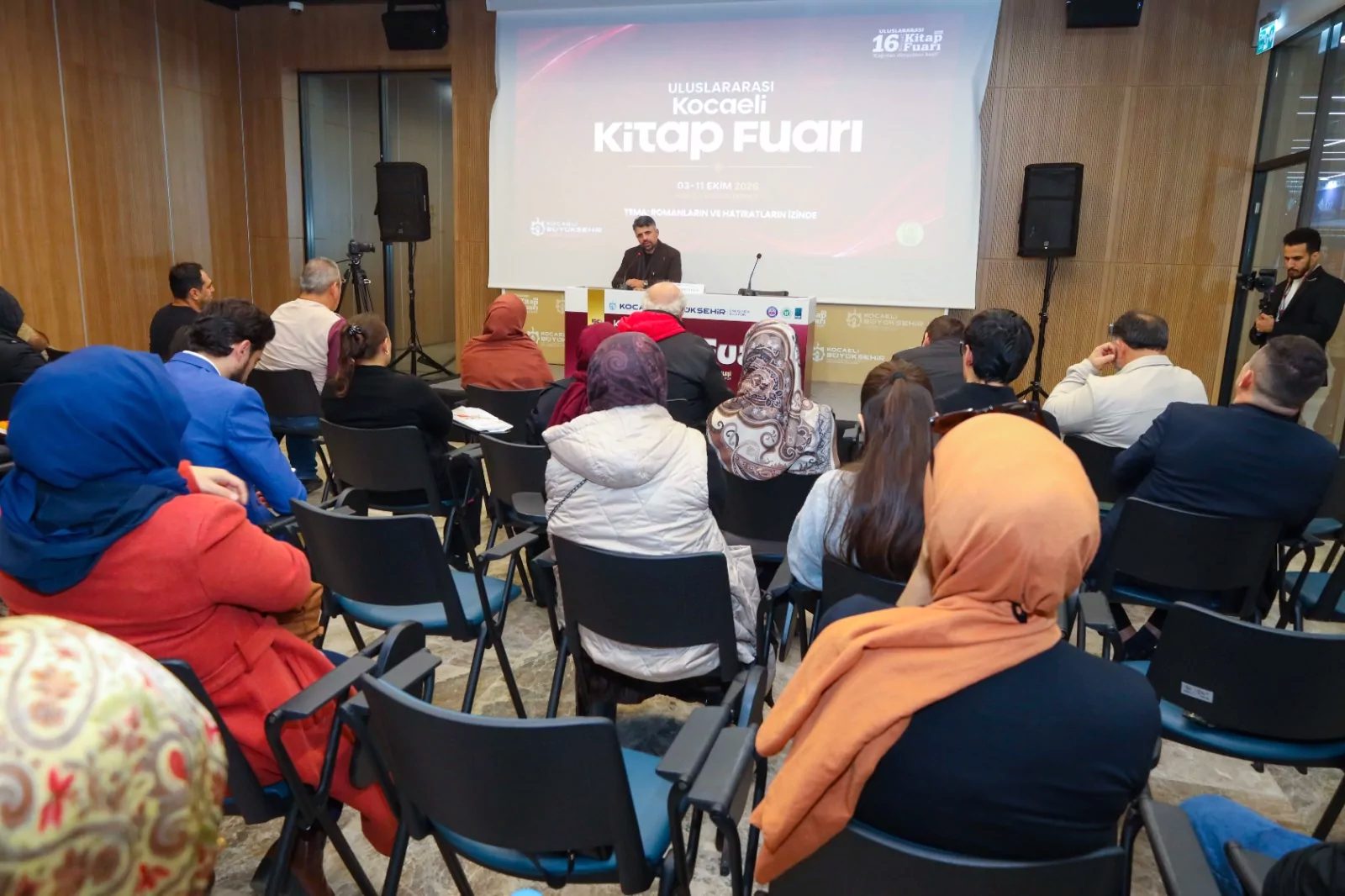 Uluslararası 16. Kocaeli Kitap Fuarı’nda önemli yazarlar söyleşileri ile okuyucularının