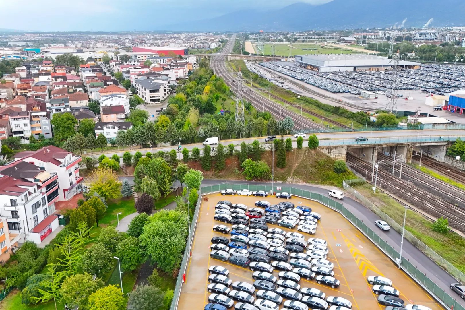 Kocaeli Büyükşehir Belediyesi, Kartepe Köseköy’de yaya ve bisiklet ulaşımını kesintisiz