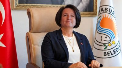 Yeni Parti’den istifa eden Karaburun Belediye Başkanı İlkay Girgin Erdoğan,