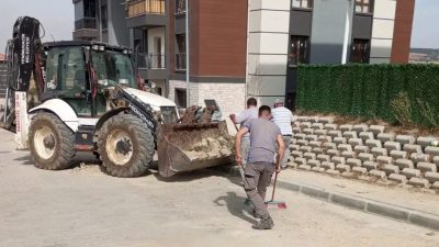 Yenimuhacir Beldesi, altyapı çalışmalarının ardından yollarını hızla yeniliyor. Atatürk Mahallesi'ndeki